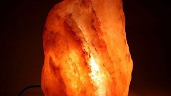 lampada di sale grezza